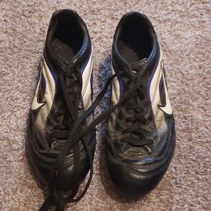 Nike Black and White Athletic Shoes